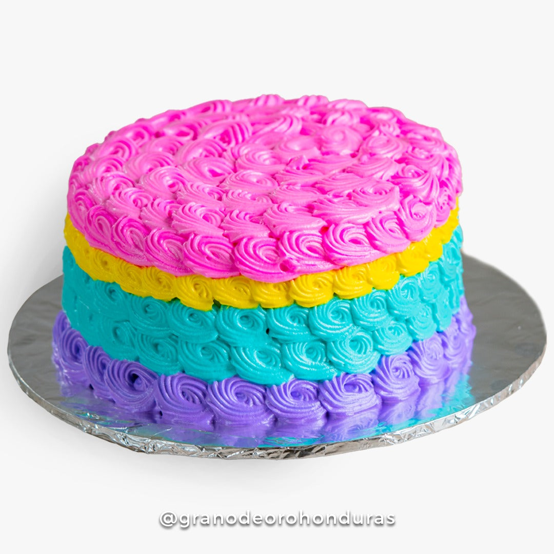 Pastel colorido con rosetones